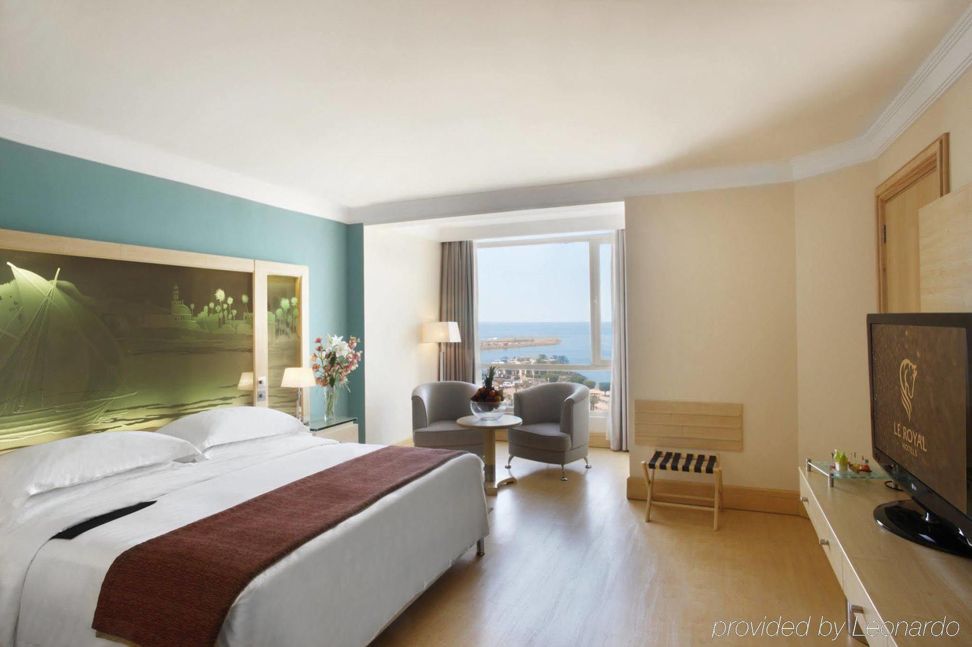 Le Royal Tower Otel Kuveyt Oda fotoğraf