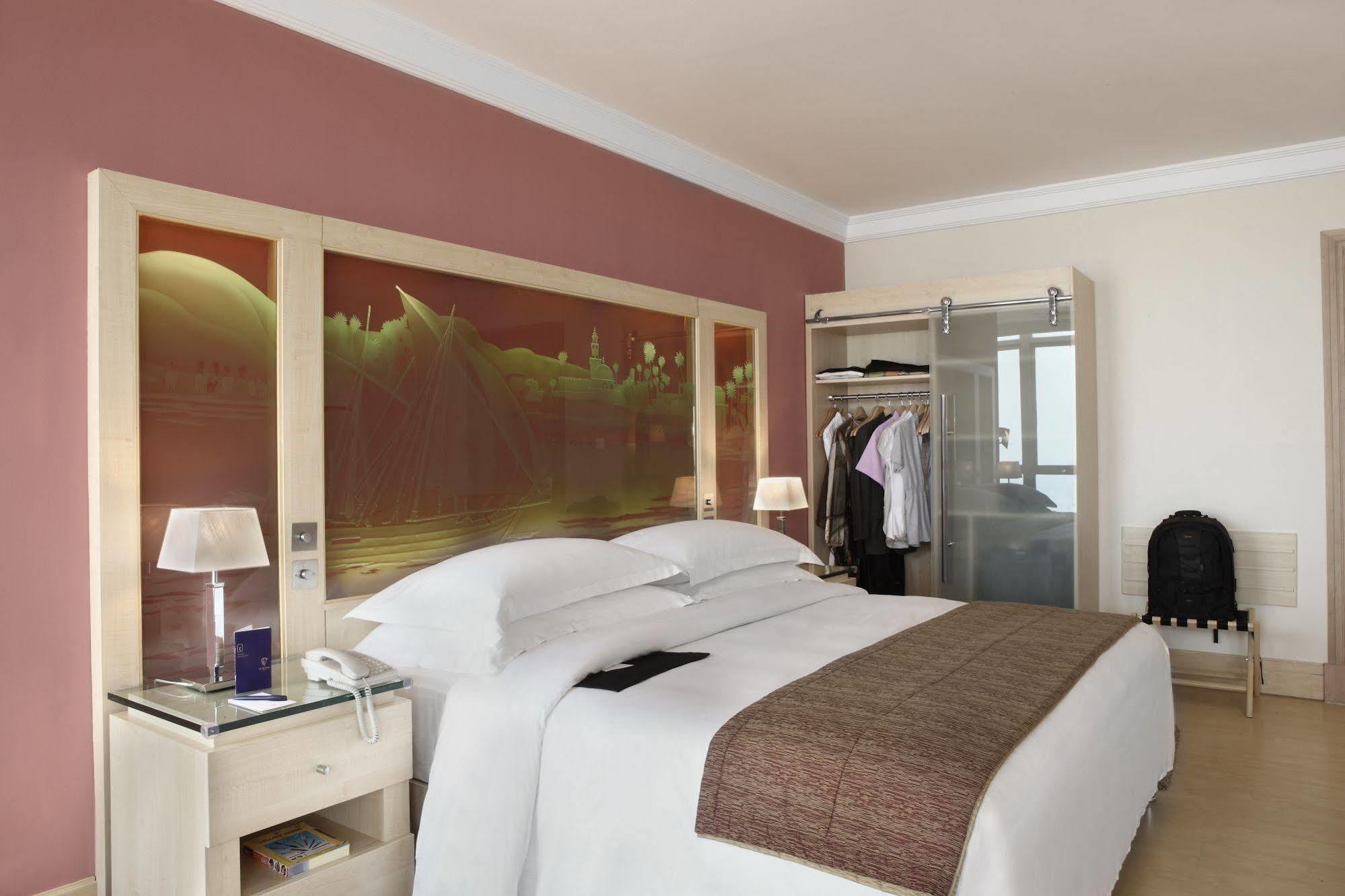 Le Royal Tower Otel Kuveyt Dış mekan fotoğraf